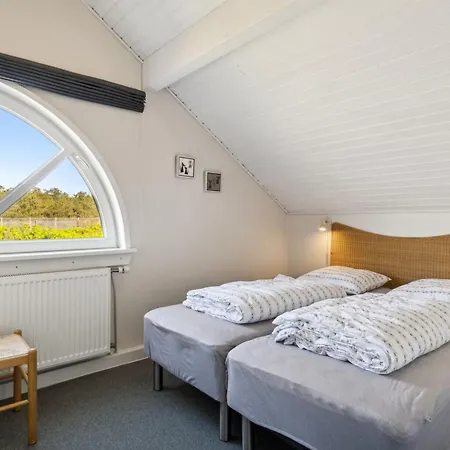 Gaelle - 2-3km From The Sea By Interhome Leilighet *