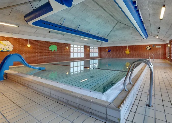 Gaelle - 2-3km From The Sea By Interhome